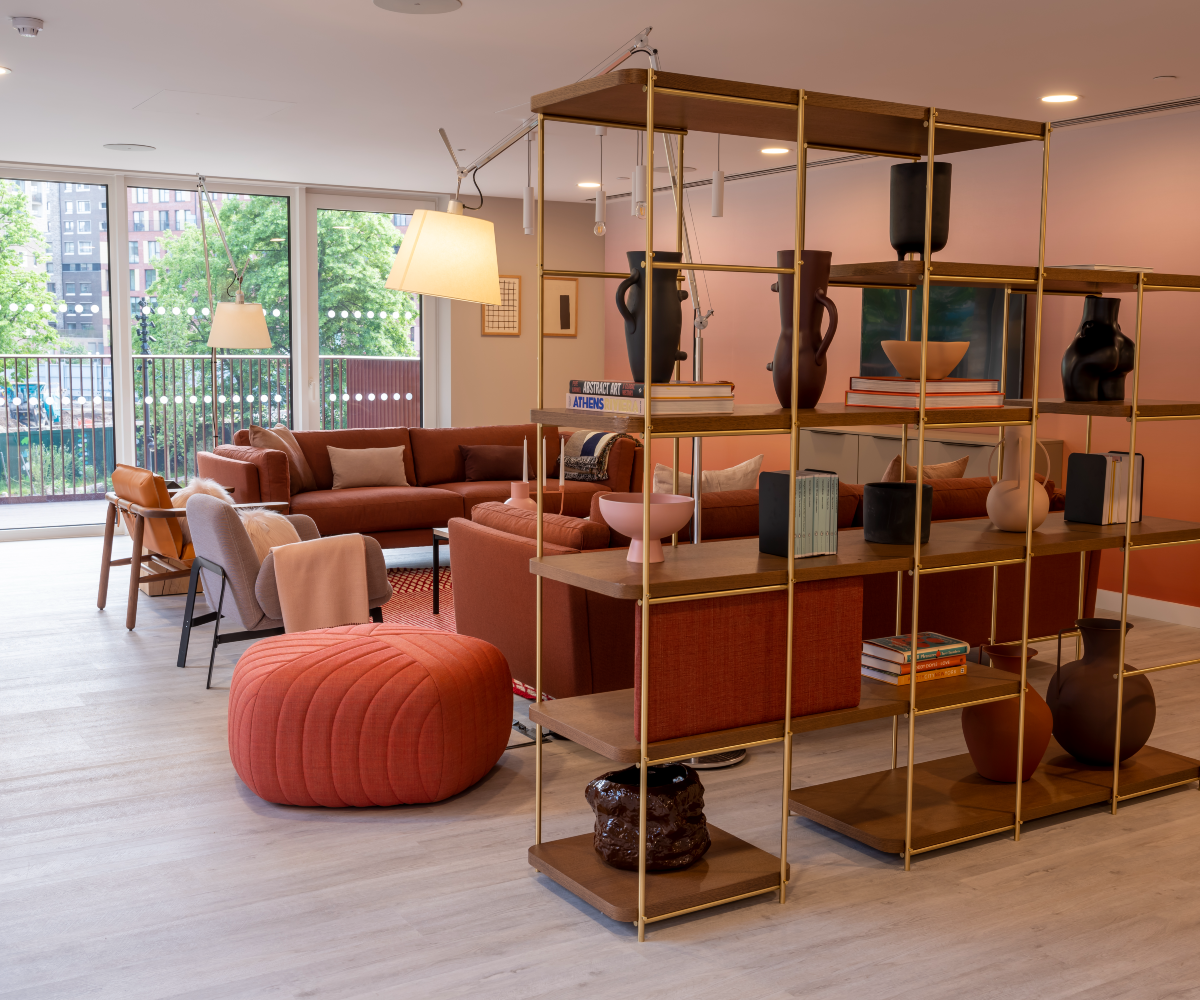 MANSION LOUNGE Image