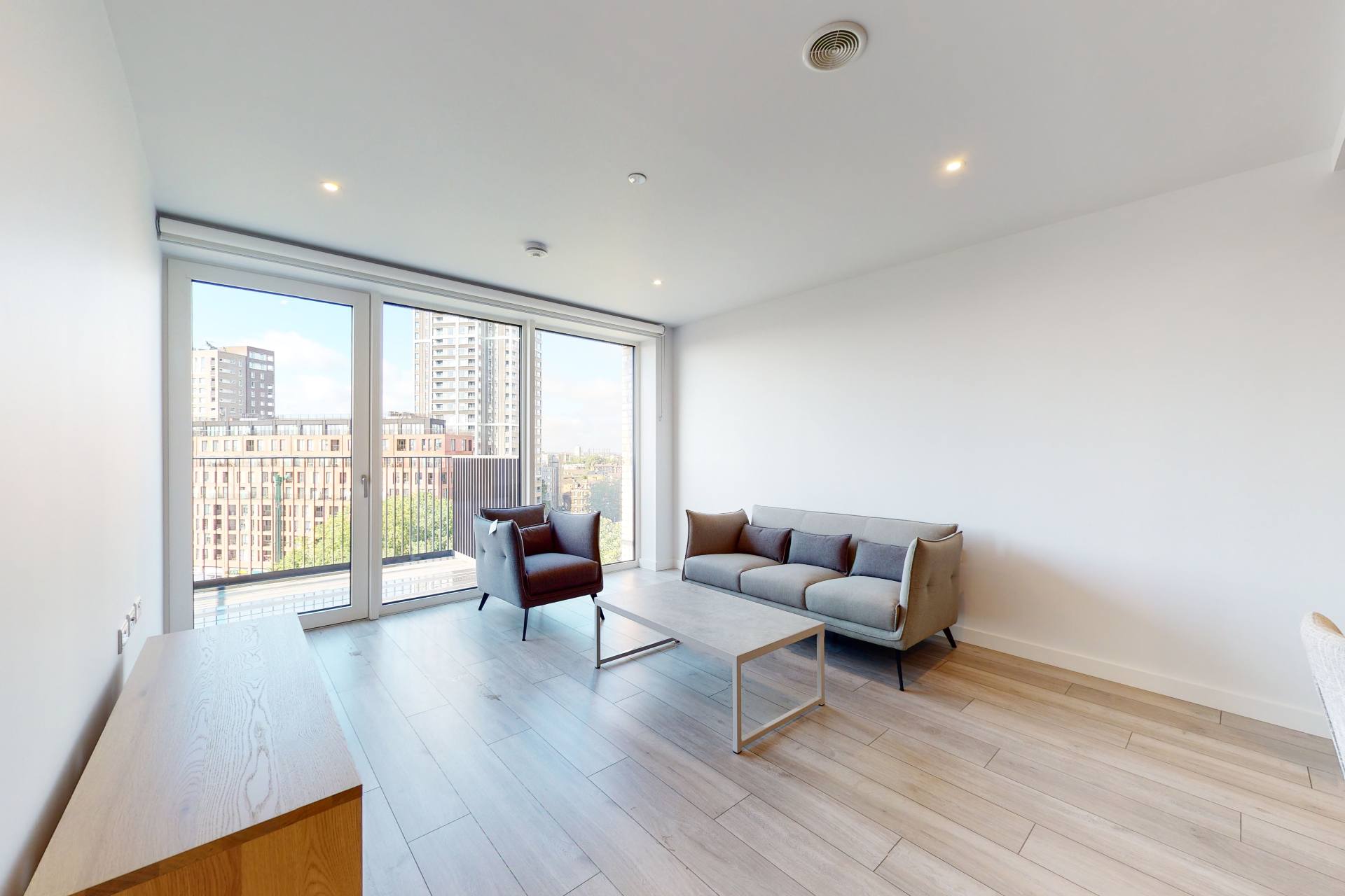 slide 3 1920x1280.jpg