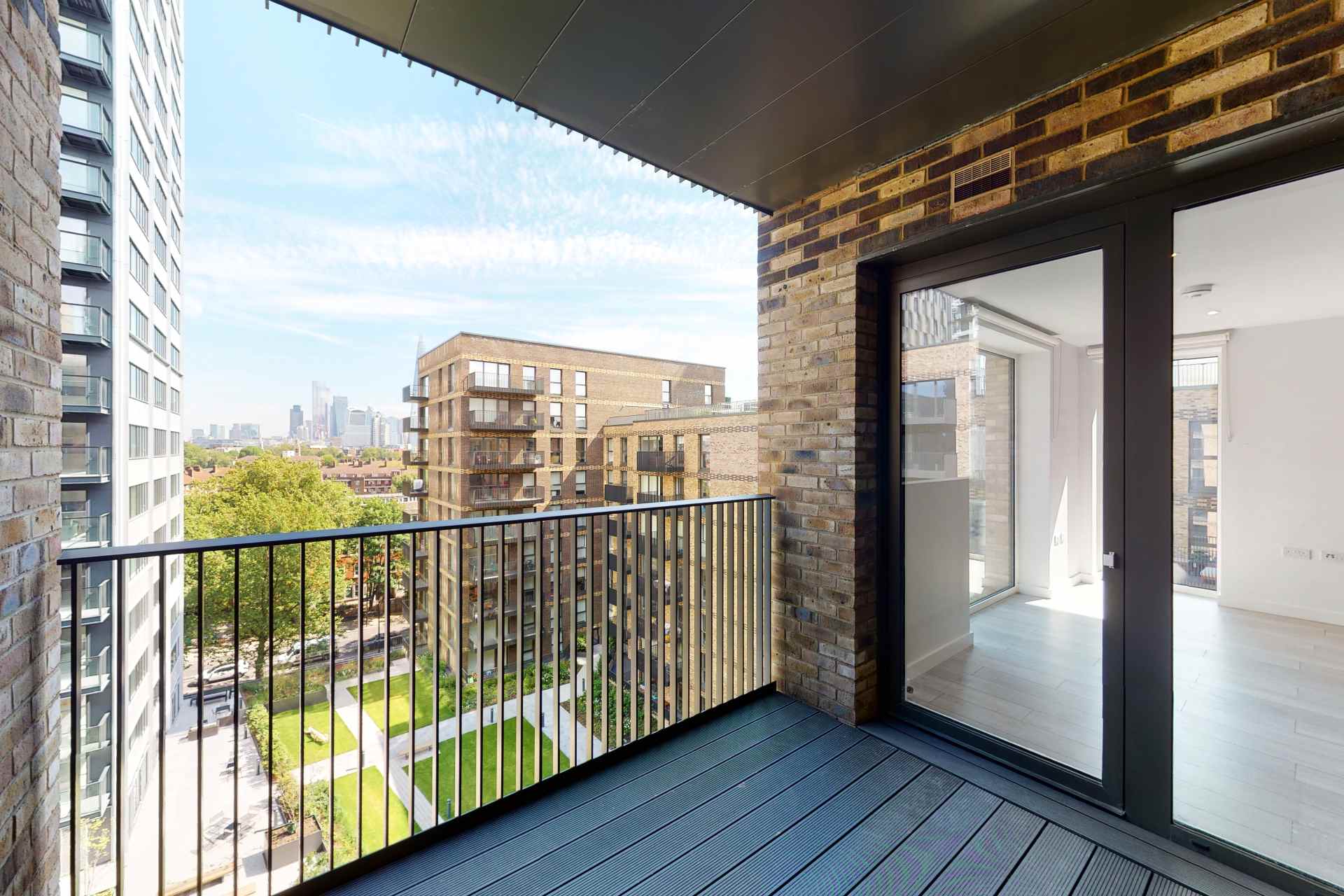 slide 4 1920x1280.jpg