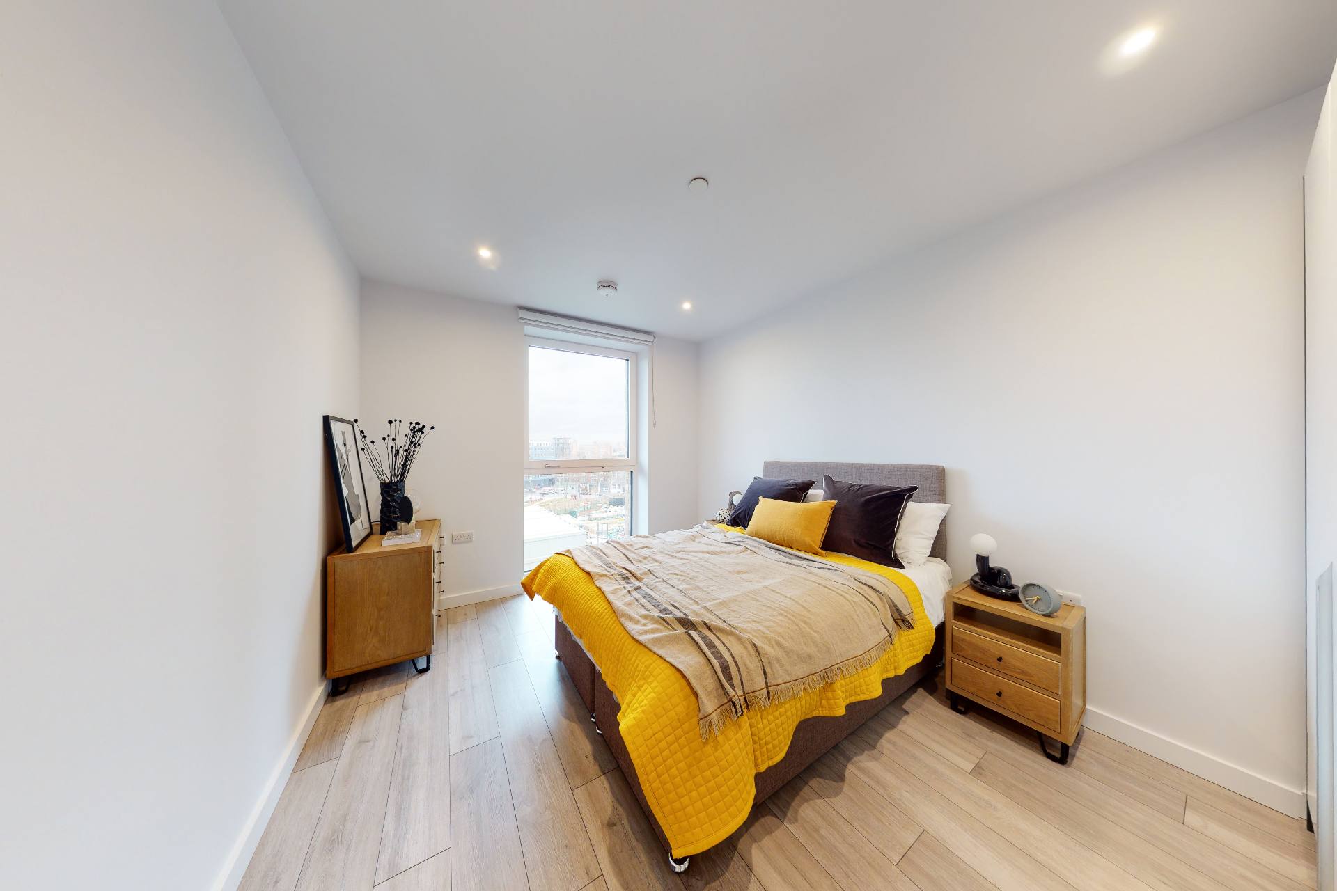 slide 5 1920x1280.jpg